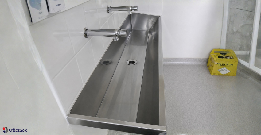 Lavatório Escolar: Quais São os Melhores Modelos? 1 lavatório coletivo escolar em aço inox-oficinox